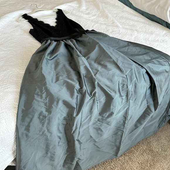 Aidan Matton Evening Gown - Picture 3 of 9